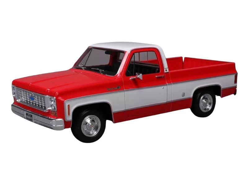 1974 Chevrolet C10 Cheyenne Super Red/White – Maisto 1:18 Diecast