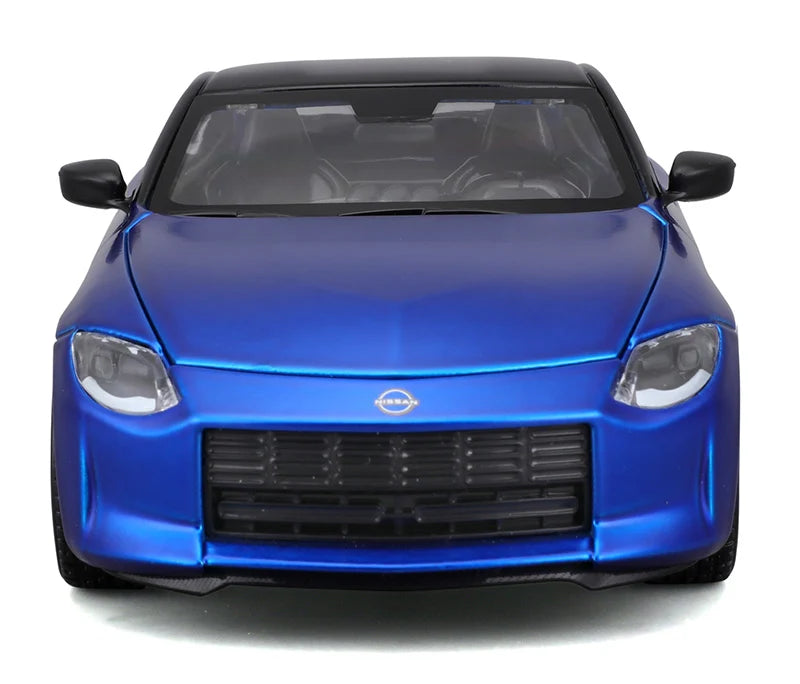 2023 Nissan Z Blue with Black Roof – Maisto 1:24 Diecast
