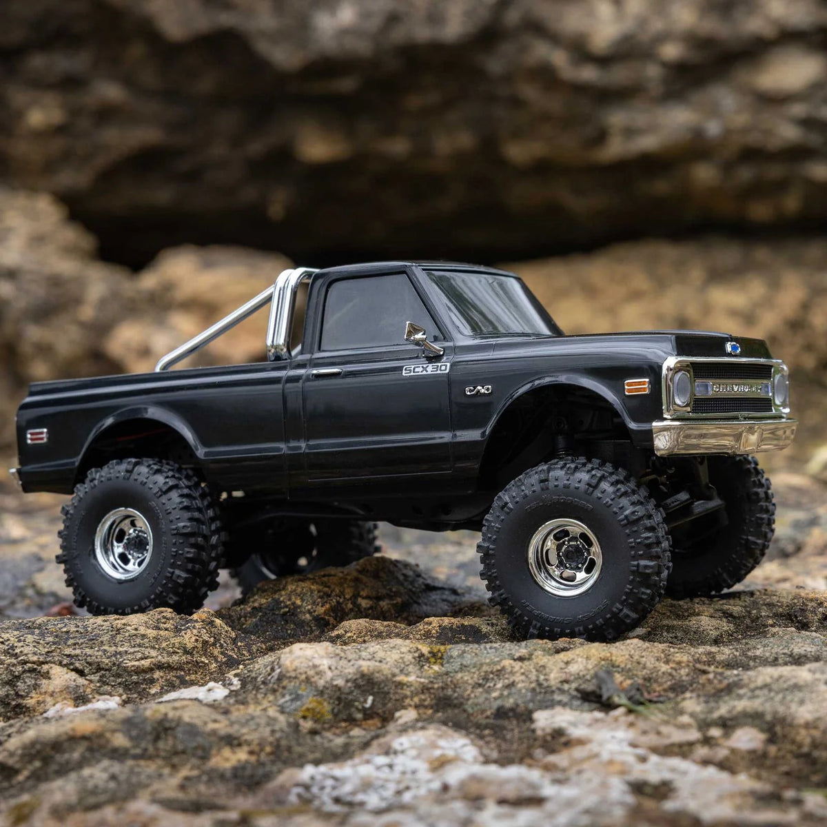 SCX30 Chevrolet K10 Black – Axial 1:30 RC
