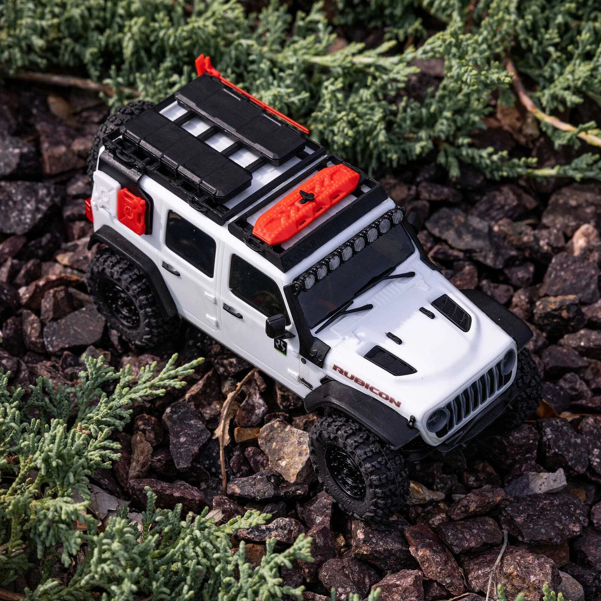 Axial SCX30 Jeep Wrangler JLU 4X4 RTR RC Rock Crawler – White – 1:30
