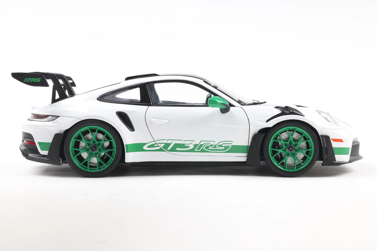 2024 Porsche 911 GT3 RS Tribute to Carrera RS Package White Solido 1:18 - S1812107