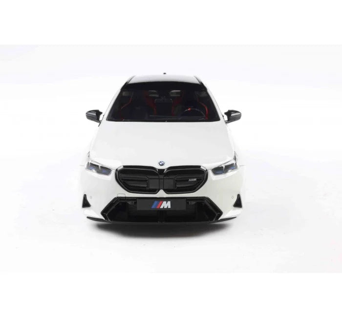 2025 BMW M5 Touring Alpine White | Solido 1:18