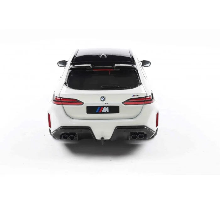 2025 BMW M5 Touring Alpine White | Solido 1:18